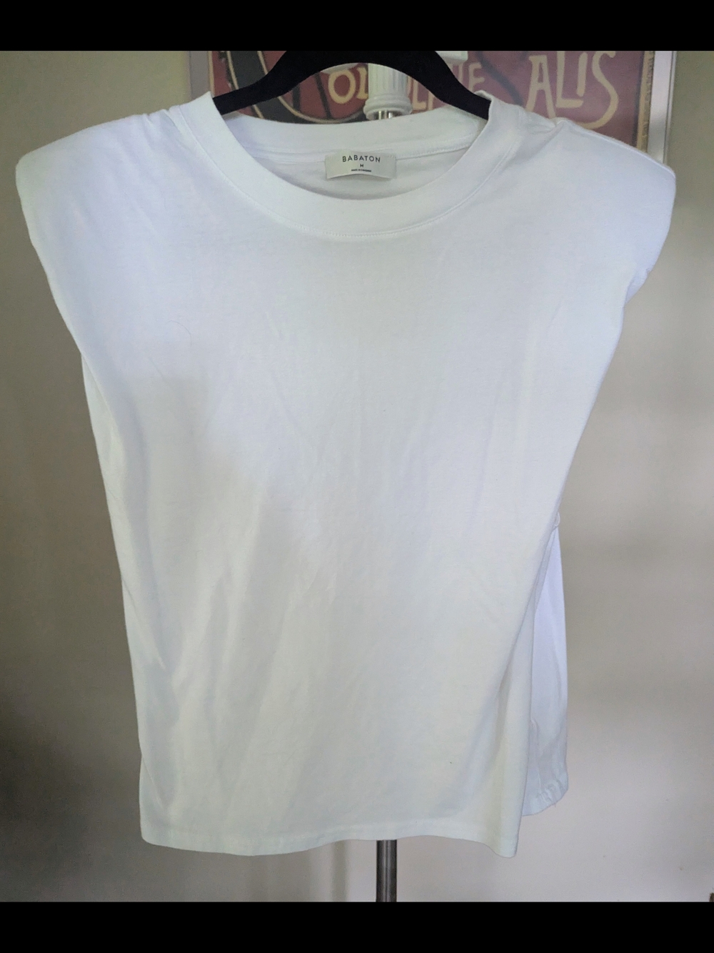 $20 Aritzia Babaton Shoulder Pad Muscle Tee White Tank Top Size M